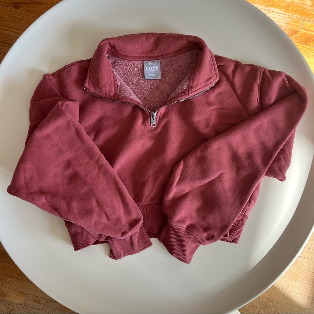Aritzia TNA 1/4 Zip Cozy Fleece Cropped Sweater
